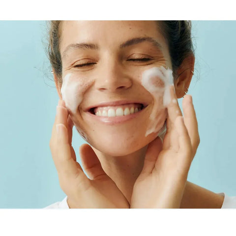 Nivea Lotus Refreshing Cleansing Foam 150ml, image 2