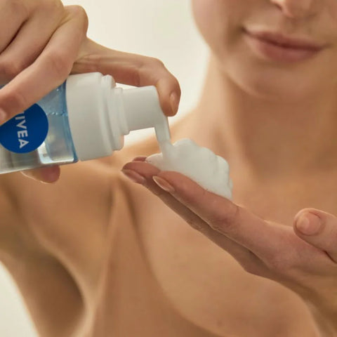 Nivea Lotus Refreshing Cleansing Foam 150ml, image 3