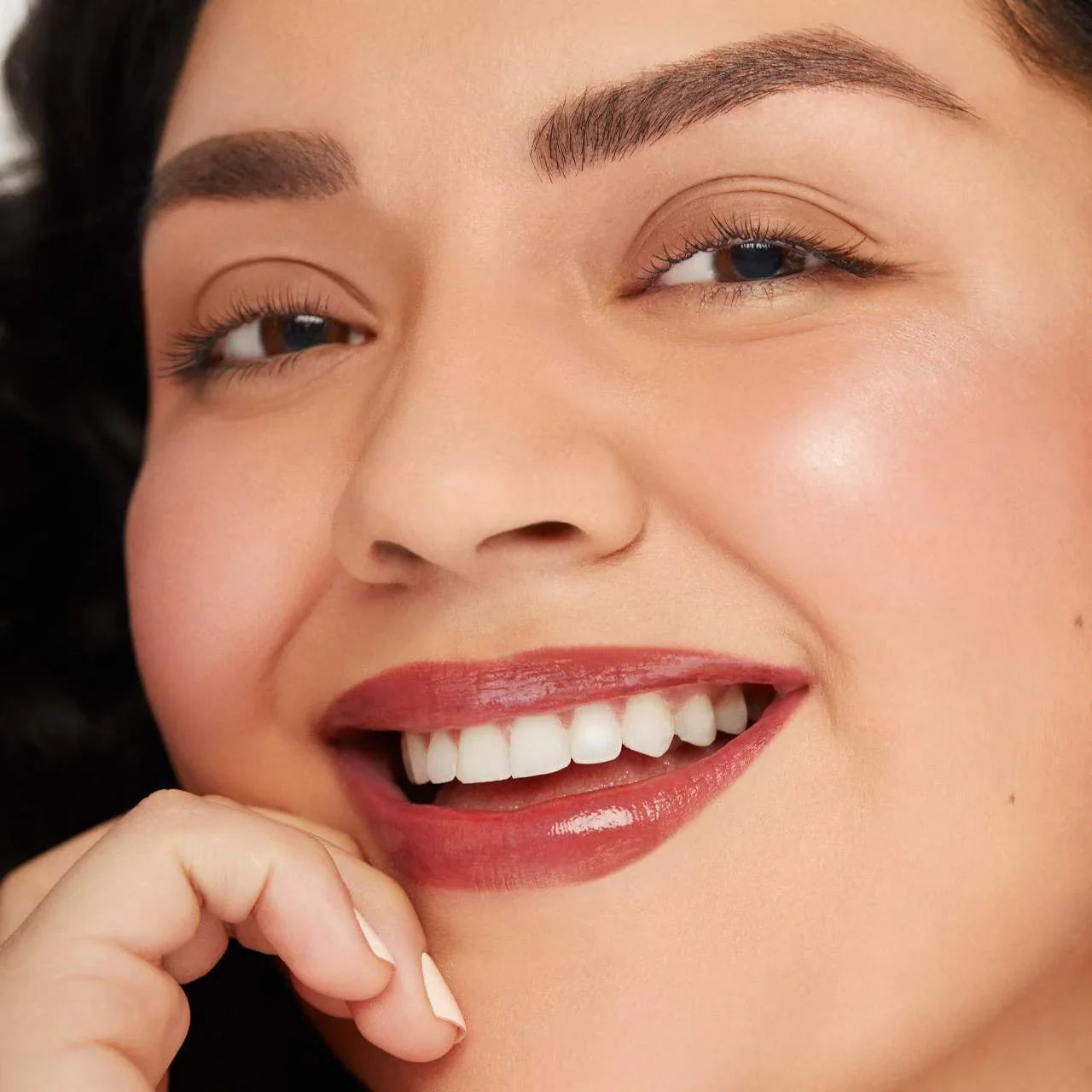 Lip Gloss IZZAT DAOUK Lebanon lip-gloss-izzat-daouk-lebanon