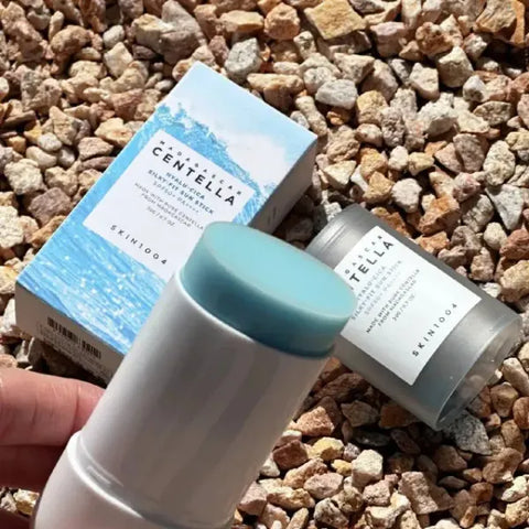 SKIN1004 Hyalu Cica Silky Fit Sun Stick SPF50+, image 6
