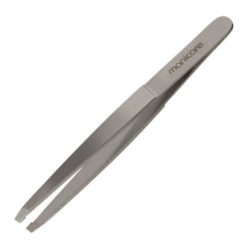 Manicare Slant Tweezer 23030 - IZZAT DAOUK Lebanon