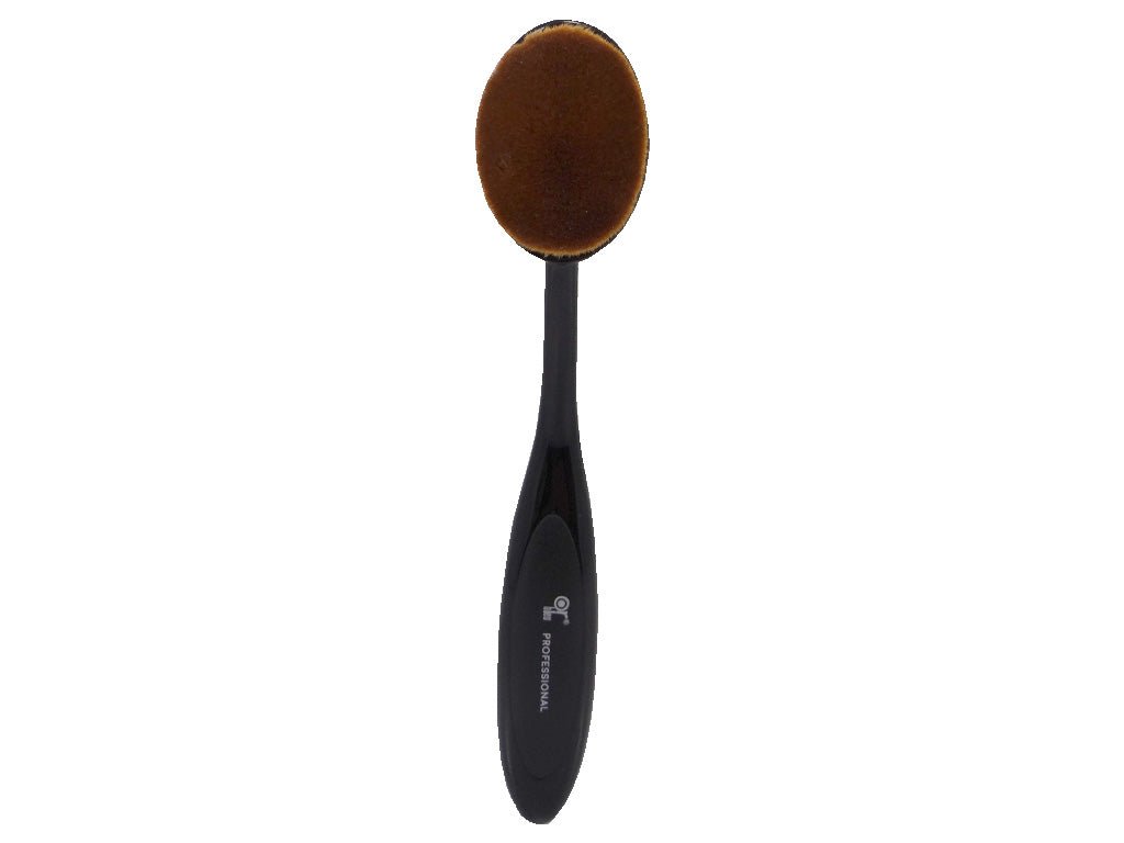 Or Bleu CT-690 Curved Makeup Brush with Oval Head - IZZAT DAOUK Lebanon
